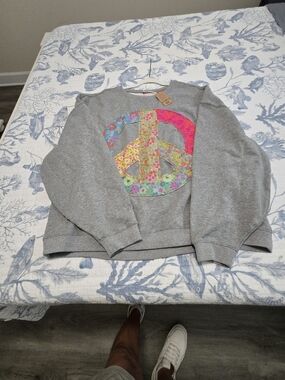 Natural Like Peace Sign Oversize Sweatshirt - L/XL - BNWT - FREE SHIPPING